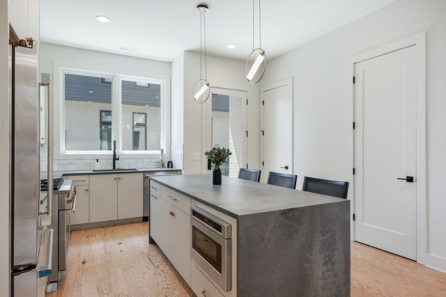 1721 6th Ave N Unit 4, Nashville, TN 37208