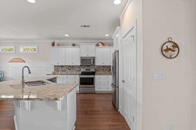 214 Sunflower Circle, Mccormick, SC 29835