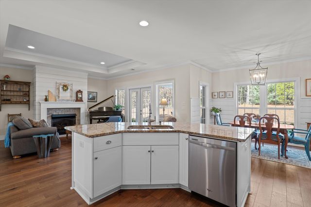 214 Sunflower Circle, Mccormick, SC 29835