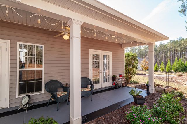 214 Sunflower Circle, Mccormick, SC 29835