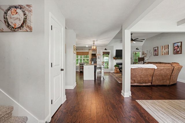 191 Fieldstone Ln, Springfield, TN 37172