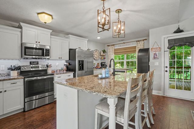 191 Fieldstone Ln, Springfield, TN 37172