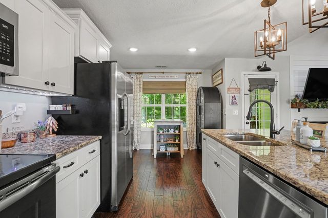 191 Fieldstone Ln, Springfield, TN 37172