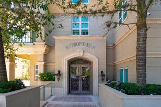403 S Sapodilla Avenue 207, West Palm Beach, FL 33401