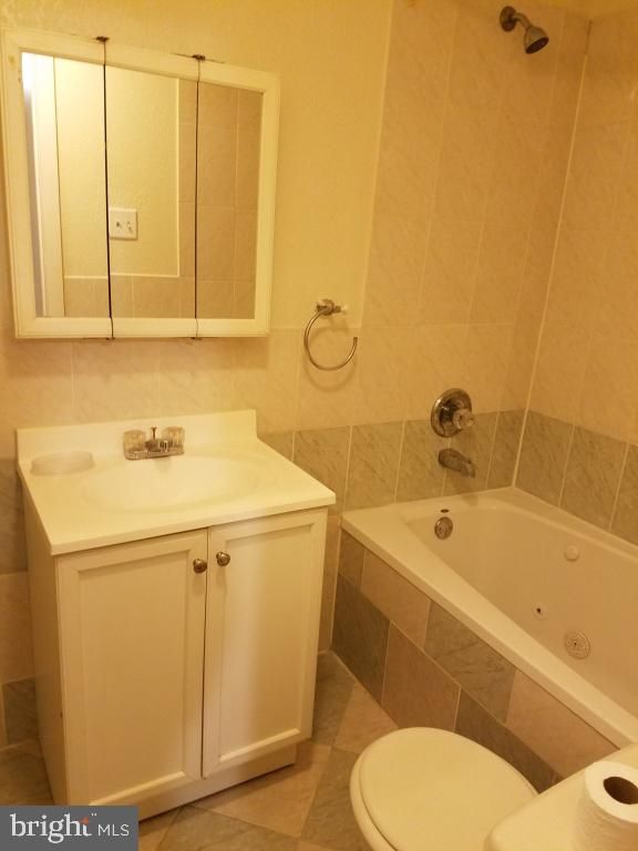2163 E HAGERT ST, Philadelphia, PA 19125 — photo 3