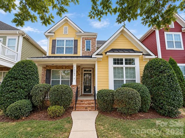 10544 Royal Winchester Drive, Charlotte, NC 28277
