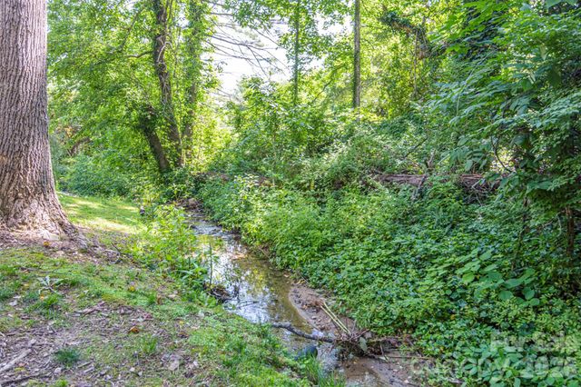 55 Lake Drive P2, Laurel Park, NC 28739