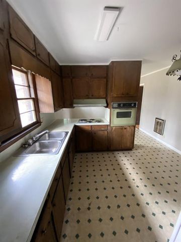 1409 Laboon Road, Monroe, GA 30655