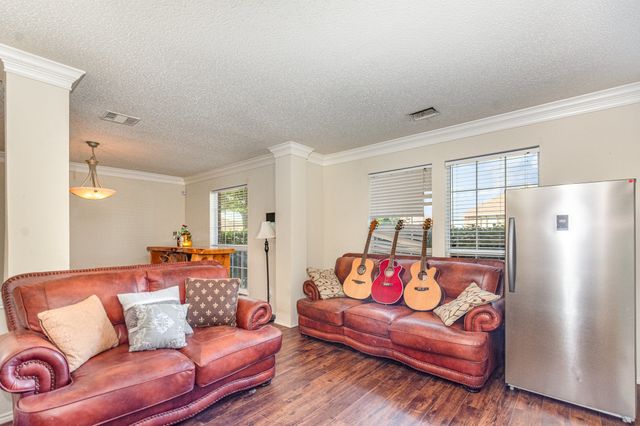 2114 Elm Falls Place, Mesquite, TX 75181