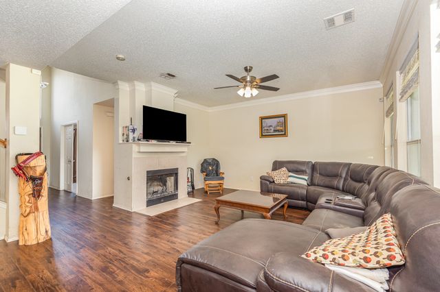 2114 Elm Falls Place, Mesquite, TX 75181