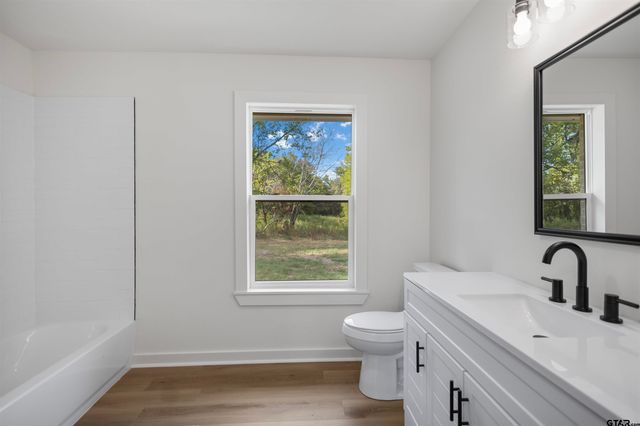 798 Mallory St, Lindale, TX 75771