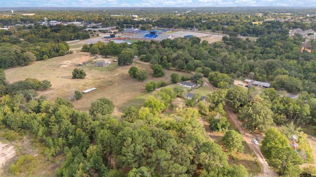 798 Mallory St, Lindale, TX 75771
