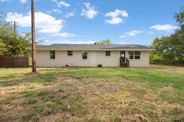 798 Mallory St, Lindale, TX 75771