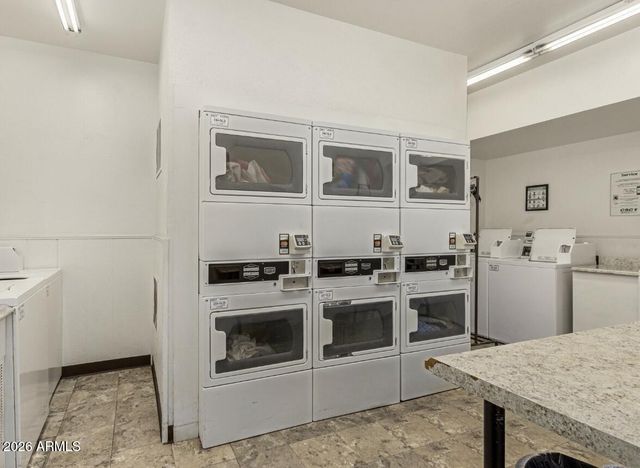 1320 E BETHANY HOME Road 77, Phoenix, AZ 85014