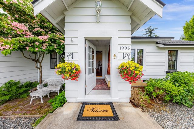 1905 Mt Baker Highway, Bellingham, WA 98226
