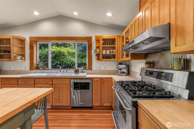 1905 Mt Baker Highway, Bellingham, WA 98226