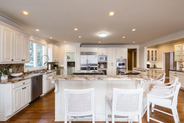 68 Chenal Circle, Little Rock, AR 72223