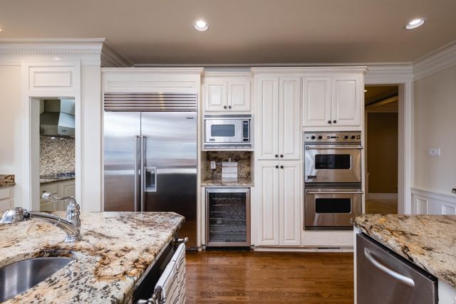 68 Chenal Circle, Little Rock, AR 72223