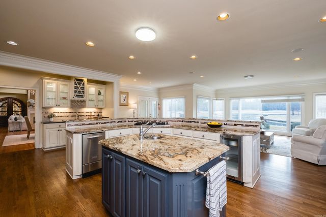 68 Chenal Circle, Little Rock, AR 72223