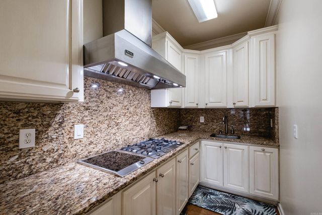 68 Chenal Circle, Little Rock, AR 72223