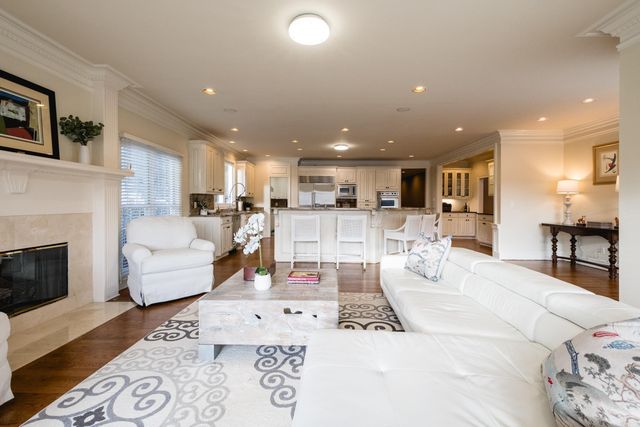 68 Chenal Circle, Little Rock, AR 72223