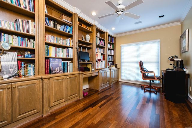 68 Chenal Circle, Little Rock, AR 72223