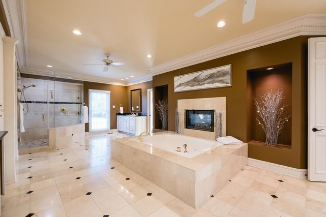 68 Chenal Circle, Little Rock, AR 72223