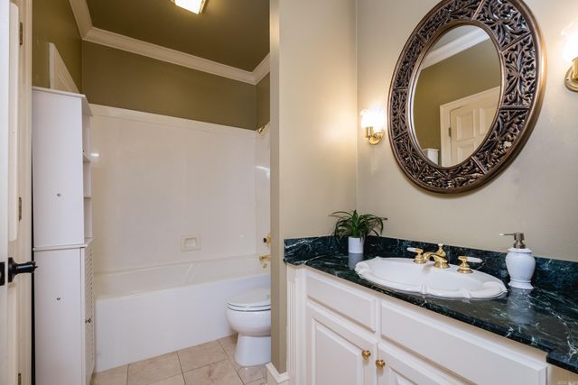 68 Chenal Circle, Little Rock, AR 72223