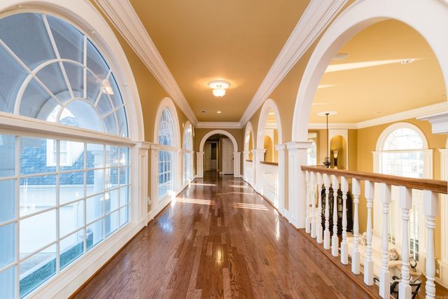 68 Chenal Circle, Little Rock, AR 72223