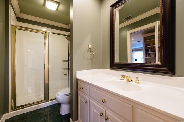 68 Chenal Circle, Little Rock, AR 72223