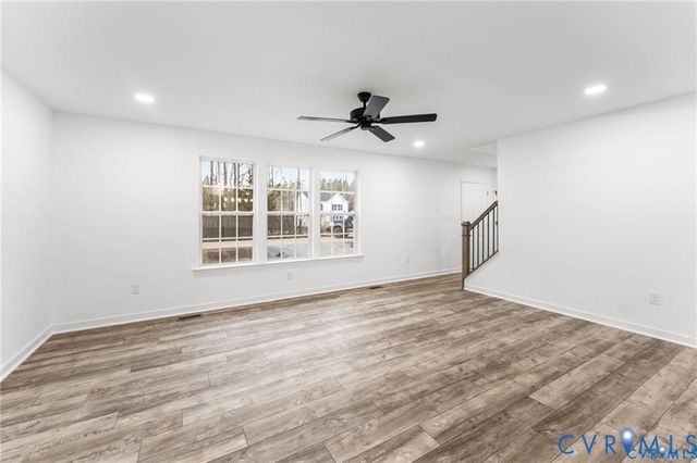 229 Lexington Dr, Ruther Glen, VA 22546