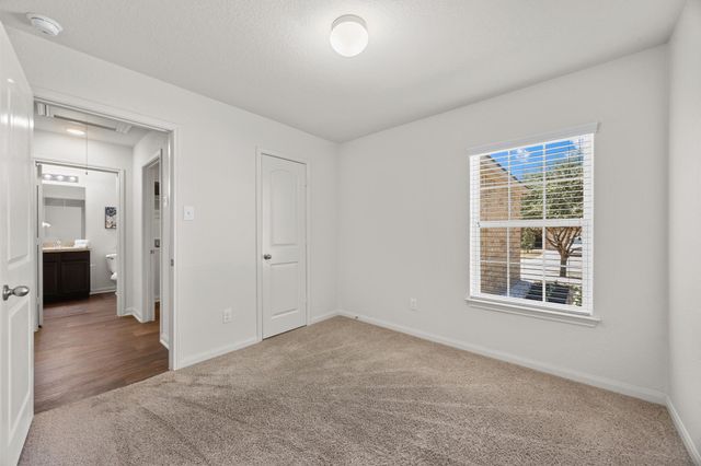 161 Proclamation Ave, Liberty Hill, TX 78642
