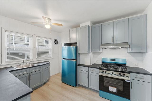 102 Overhill Road, Providence, RI 02906