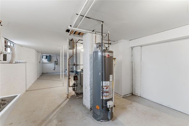 102 Overhill Road, Providence, RI 02906