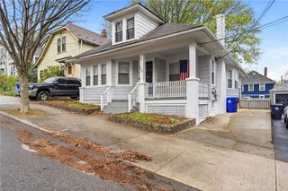102 Overhill Road, Providence, RI 02906