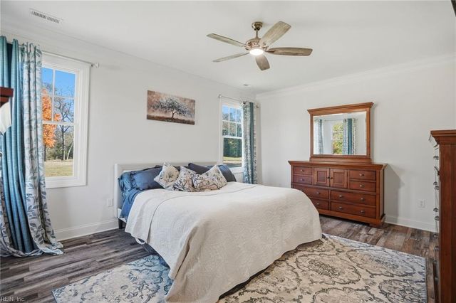 4 Martz CT, Cape Charles, VA 23310