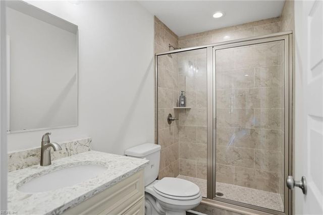 4 Martz CT, Cape Charles, VA 23310