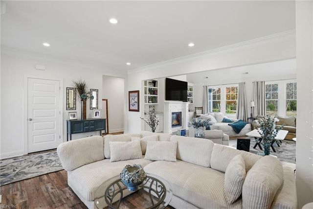 4 Martz CT, Cape Charles, VA 23310