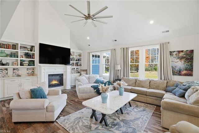 4 Martz CT, Cape Charles, VA 23310