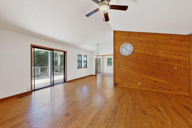 18018 Hummingbird Dr, Penn Valley, CA 95946