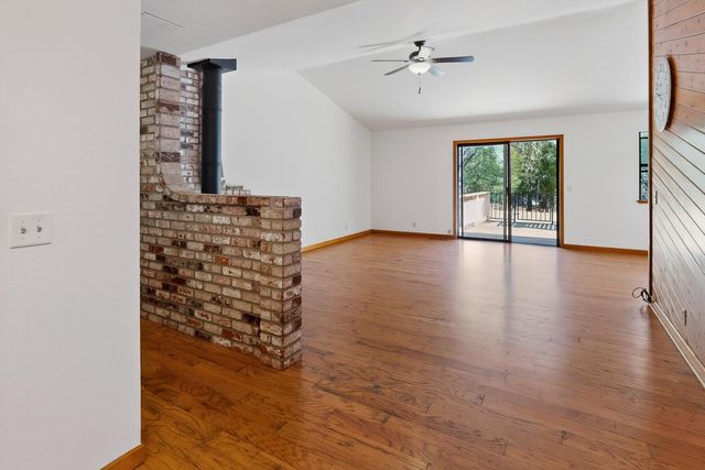 18018 Hummingbird Dr, Penn Valley, CA 95946