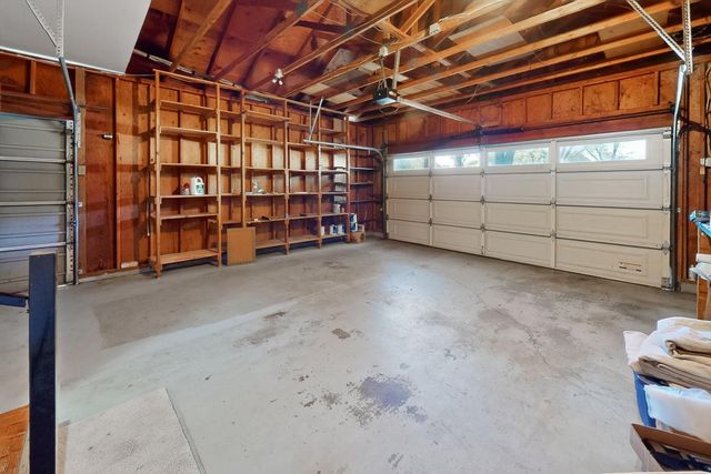 18018 Hummingbird Dr, Penn Valley, CA 95946