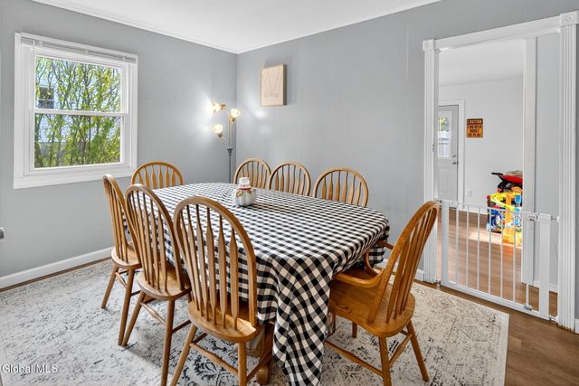 163 Chiswell Road, Schenectady, NY 12304