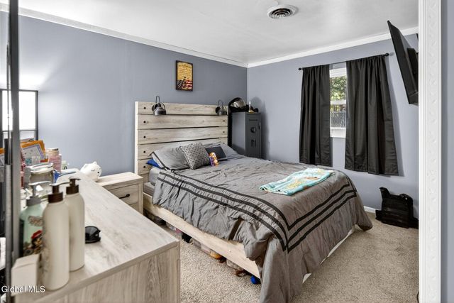 163 Chiswell Road, Schenectady, NY 12304