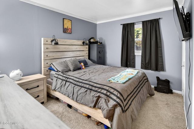 163 Chiswell Road, Schenectady, NY 12304