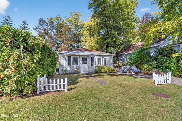 163 Chiswell Road, Schenectady, NY 12304