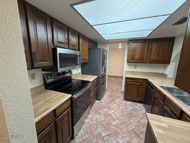 3937 W PARADISE Drive, Phoenix, AZ 85029