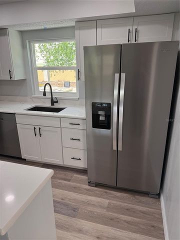 439 76TH AVENUE N, St Petersburg, FL 33702