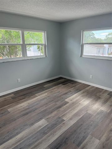 439 76TH AVENUE N, St Petersburg, FL 33702