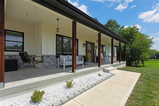 816 Eve Orchid Drive, Greenwood, MO 64034